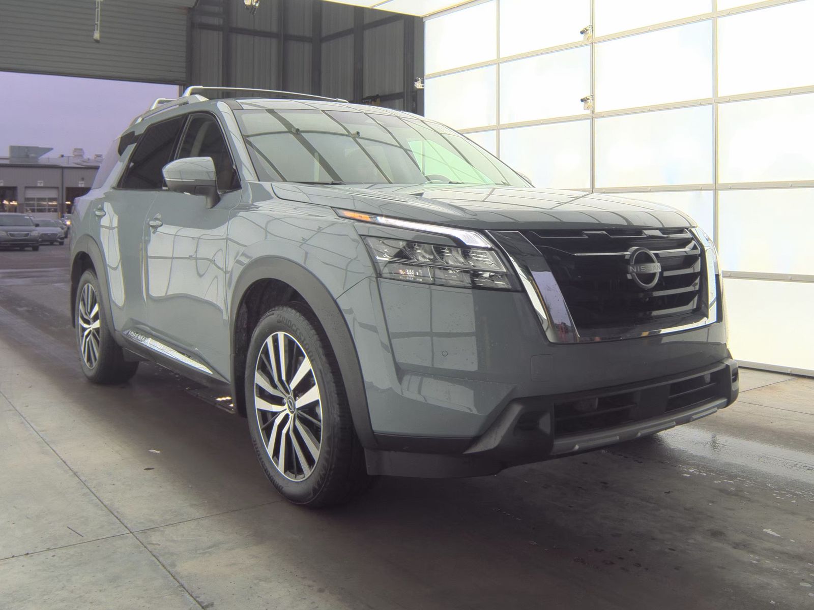 2024 Nissan Pathfinder Platinum AWD