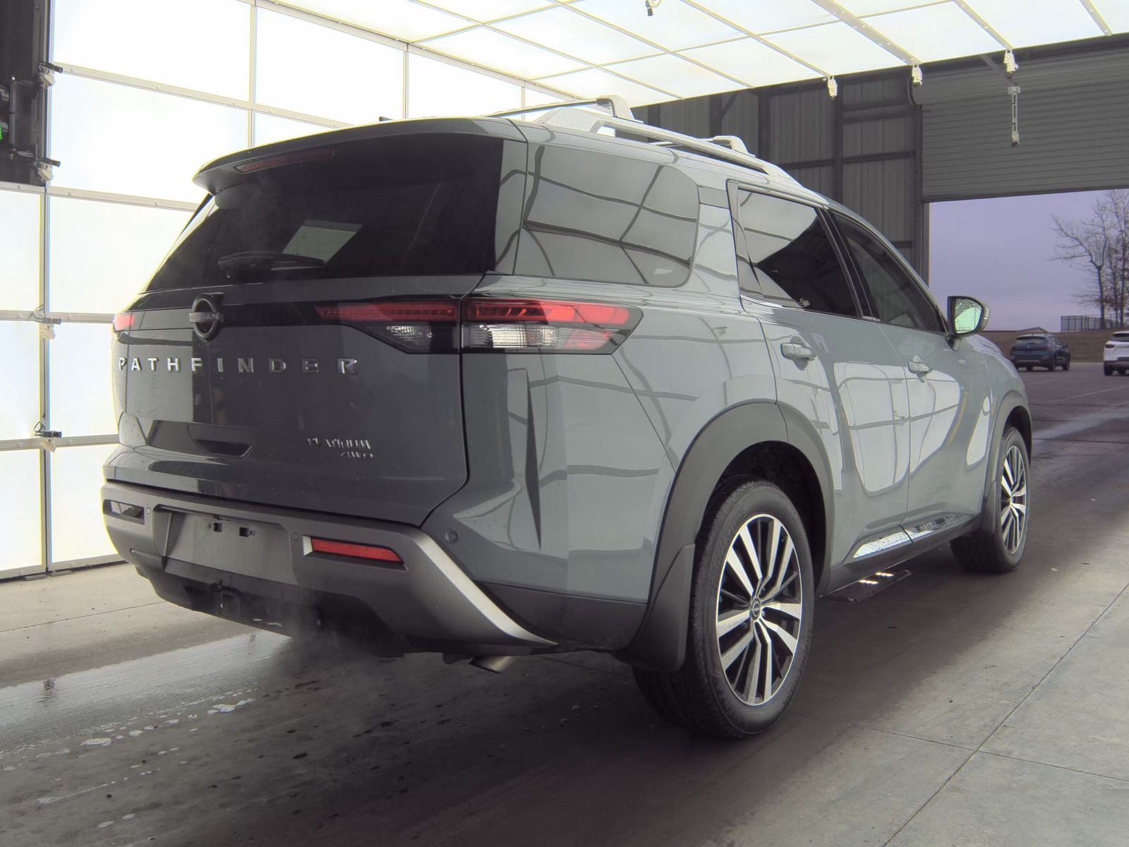 2024 Nissan Pathfinder Platinum AWD