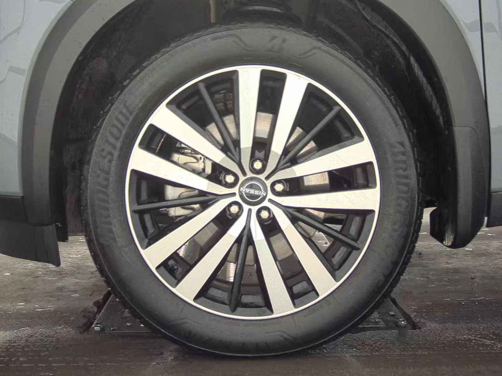 2024 Nissan Pathfinder Platinum AWD