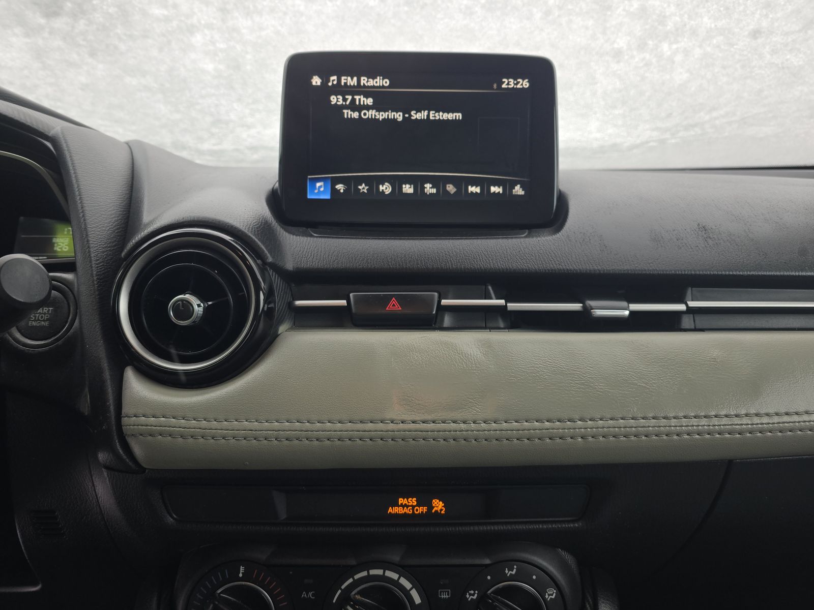 2020 Toyota Yaris LE FWD