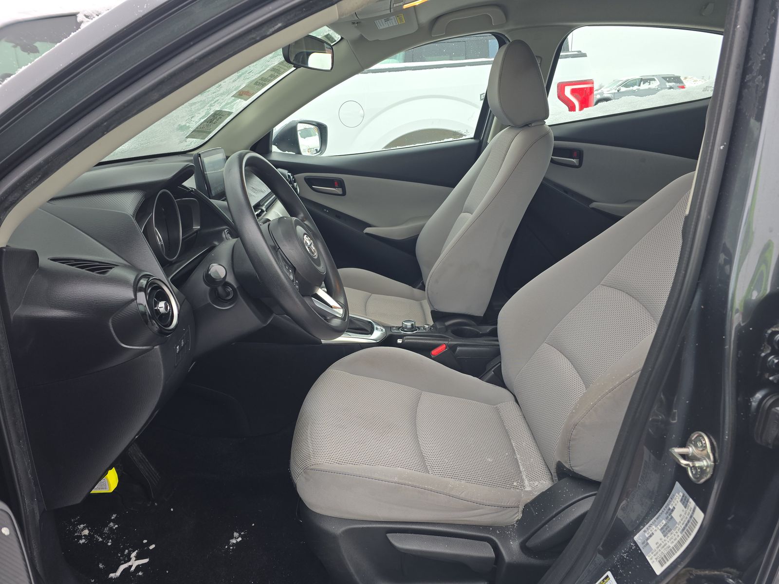 2020 Toyota Yaris LE FWD