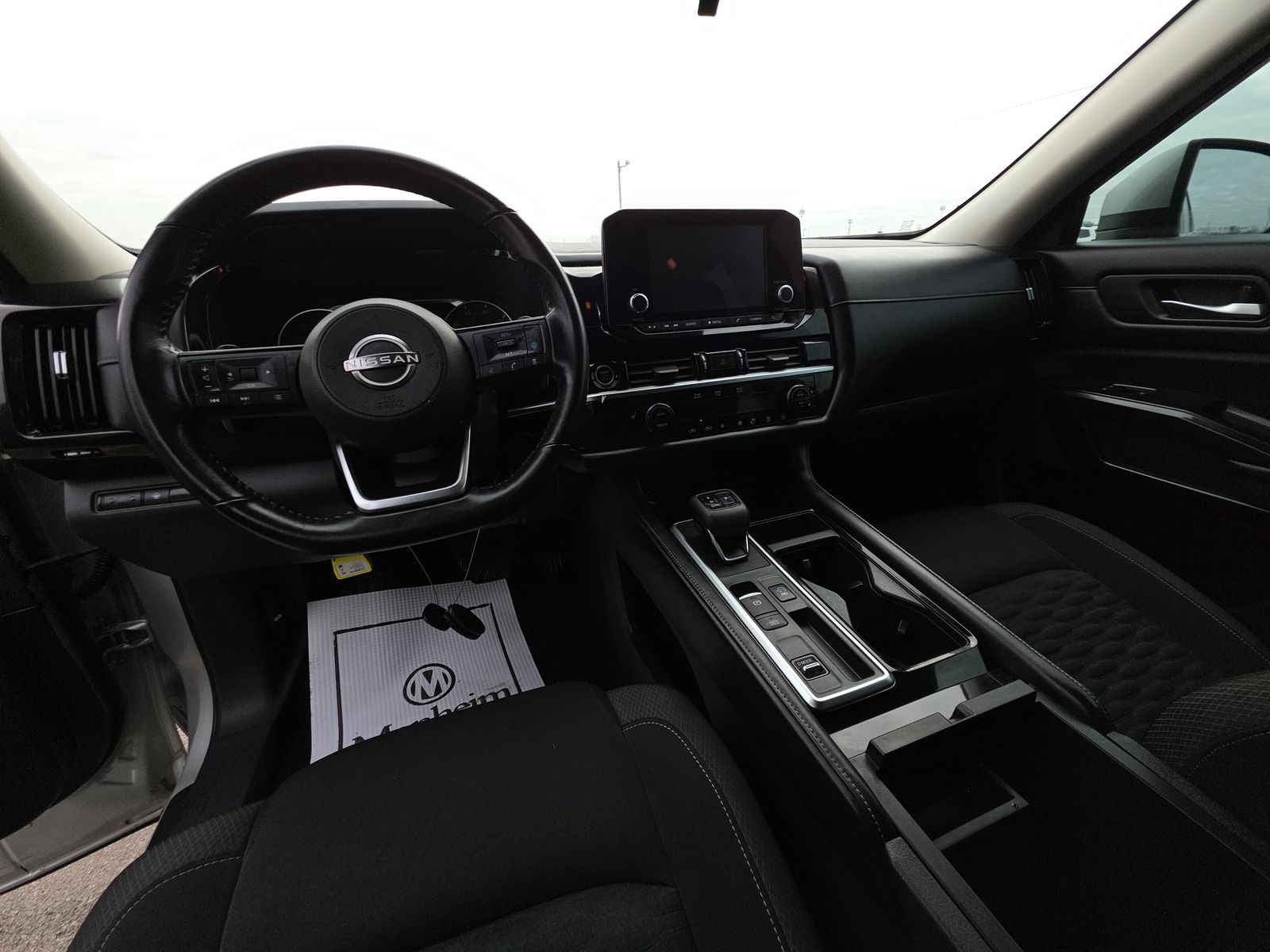 2022 Nissan Pathfinder SV FWD