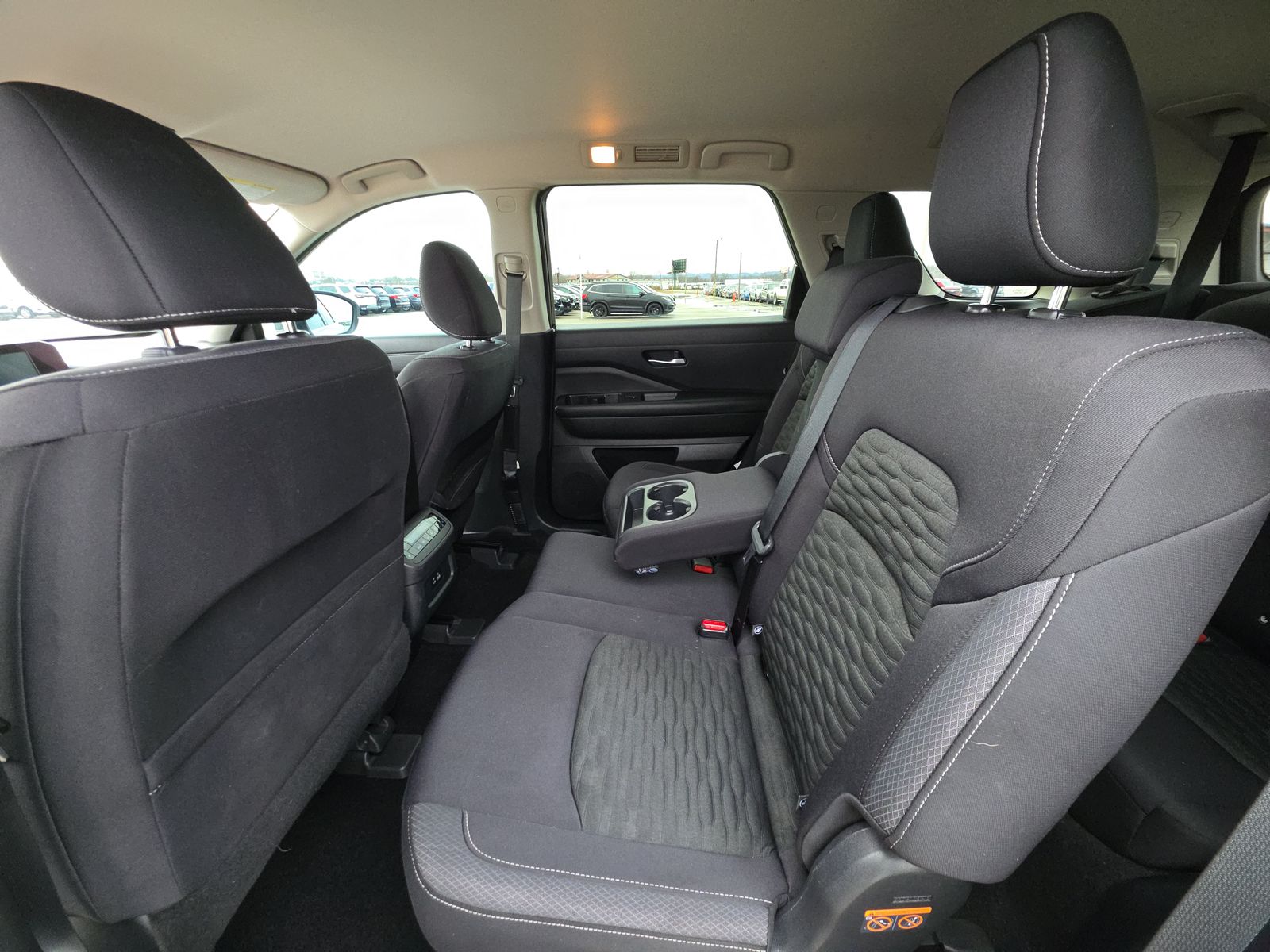 2022 Nissan Pathfinder SV FWD