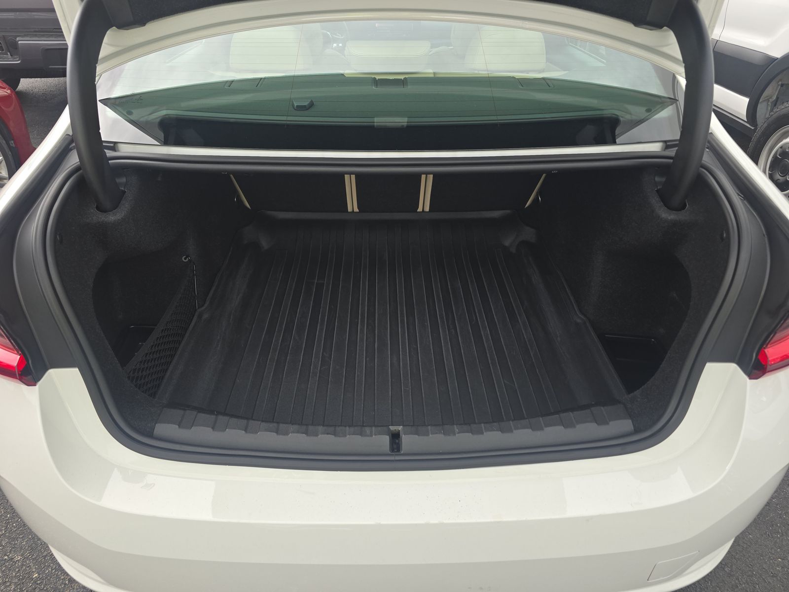 2023 BMW 3 Series 330i RWD