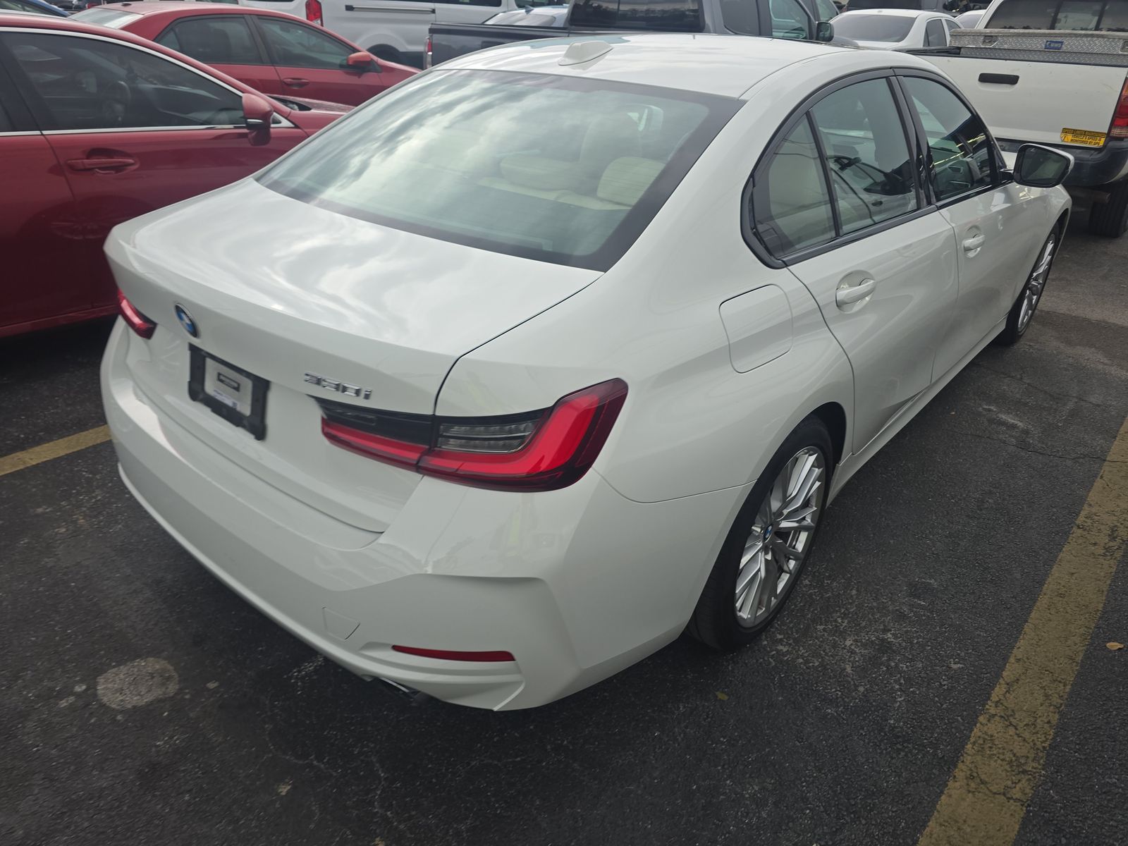 2023 BMW 3 Series 330i RWD