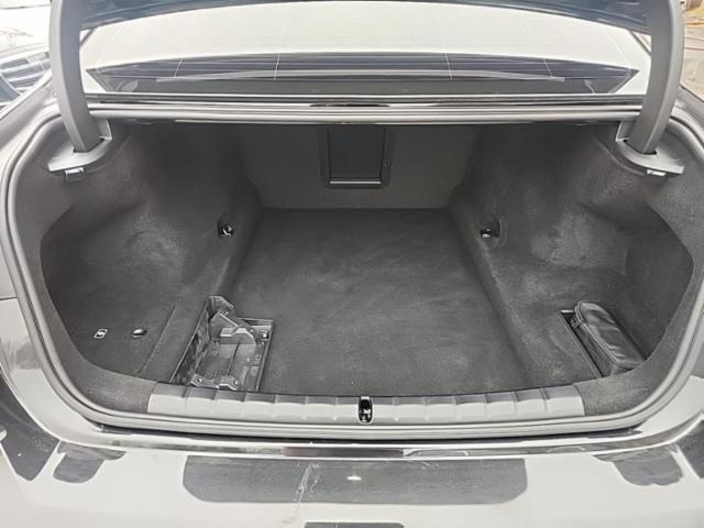 2025 BMW 7 Series 760i xDrive AWD