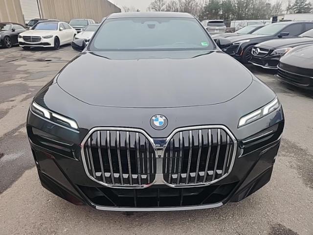 2025 BMW 7 Series 760i xDrive AWD