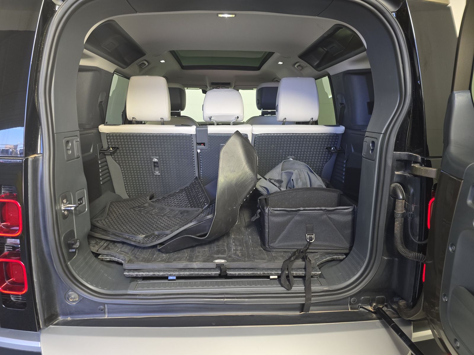 2024 Land Rover Defender 110 S AWD