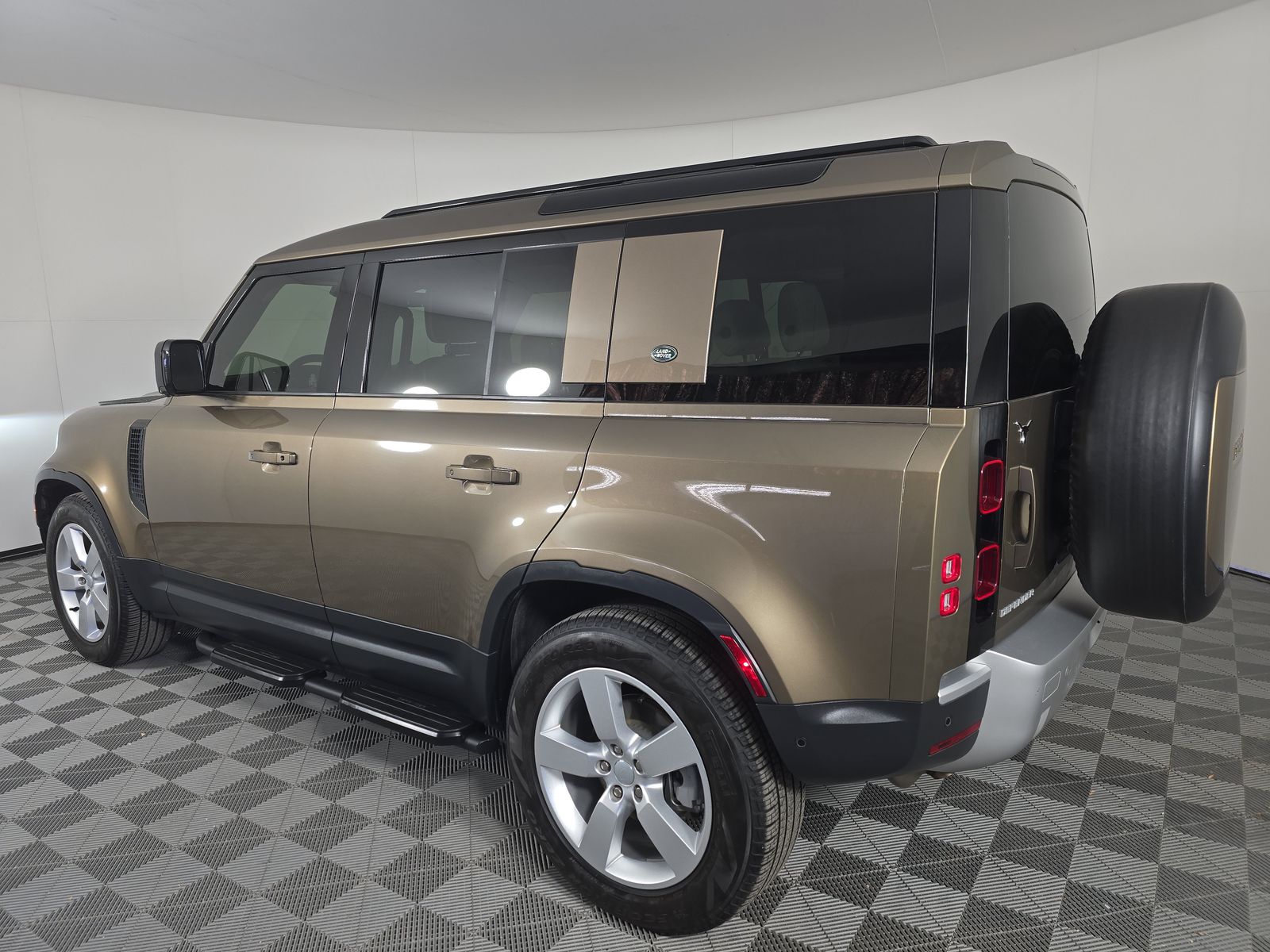 2024 Land Rover Defender 110 S AWD