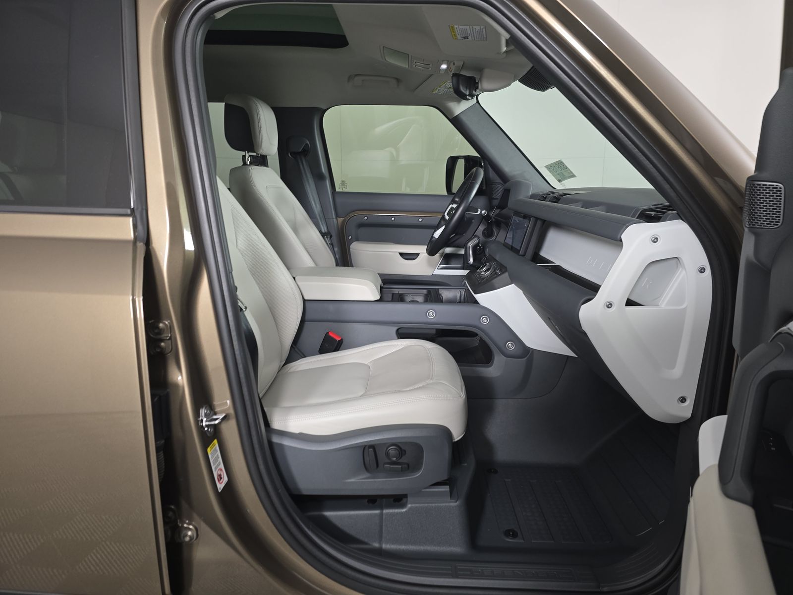 2024 Land Rover Defender 110 S AWD