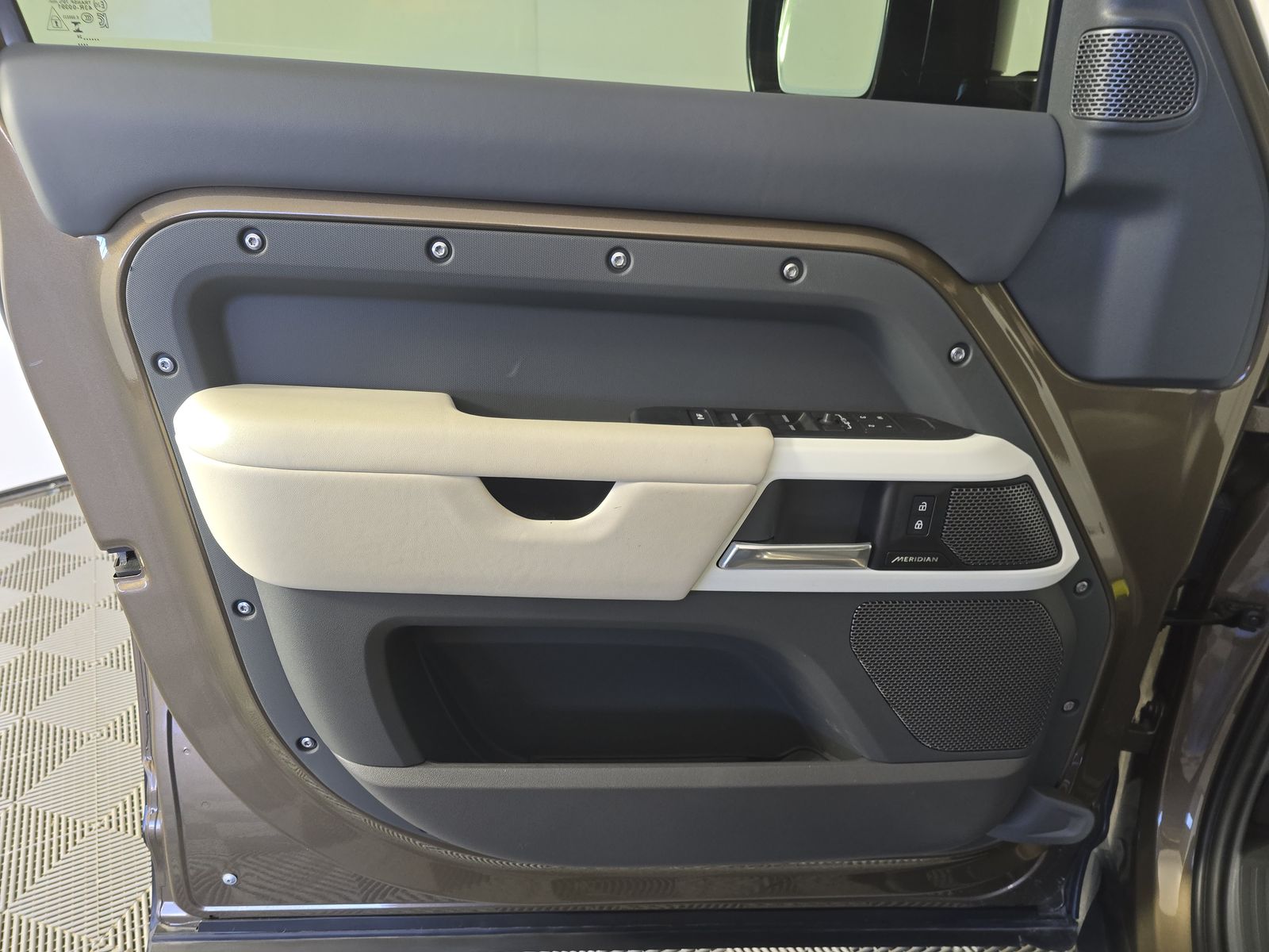 2024 Land Rover Defender 110 S AWD