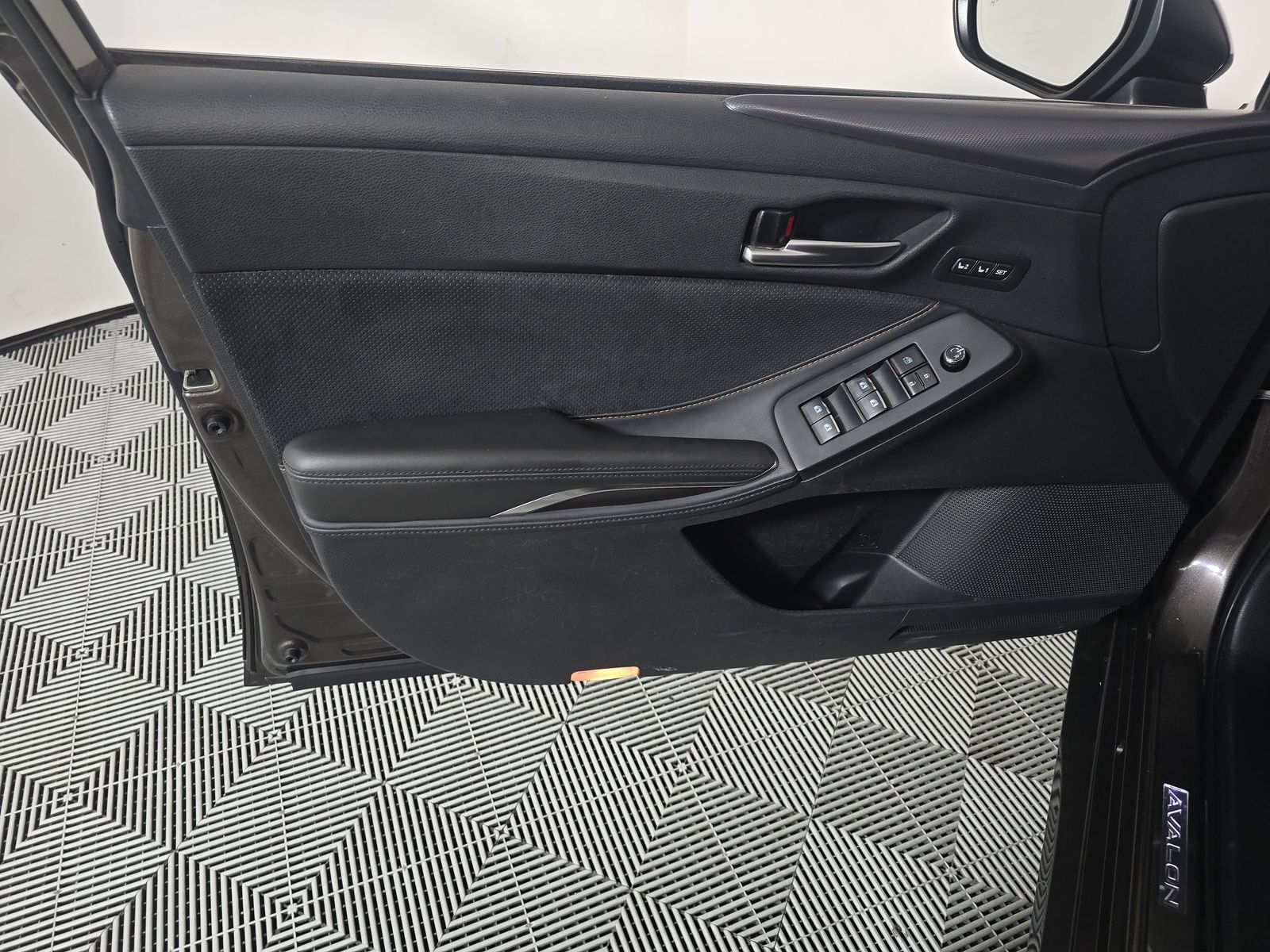 2019 Toyota Avalon Touring FWD