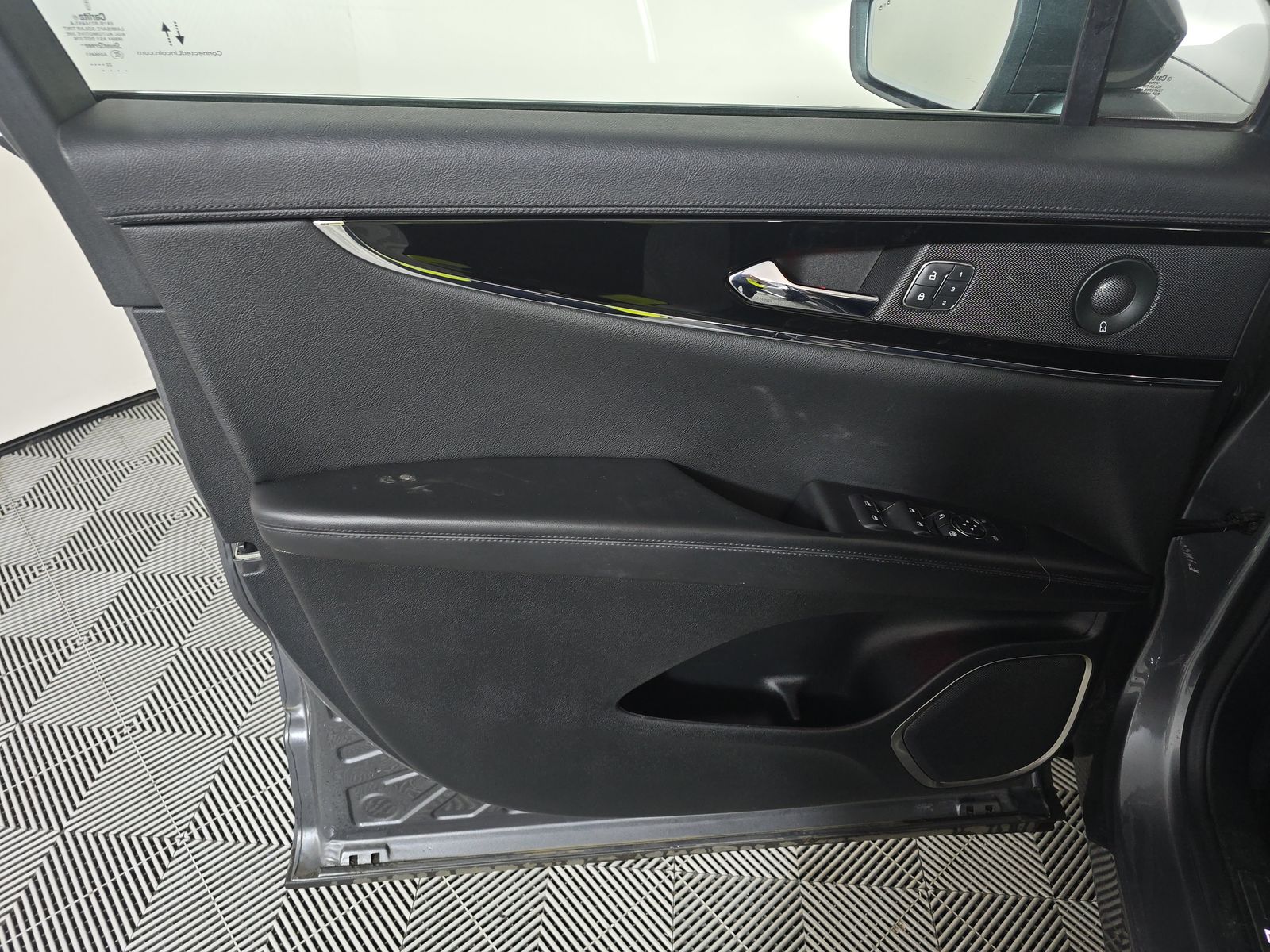 2022 Lincoln Nautilus Reserve AWD