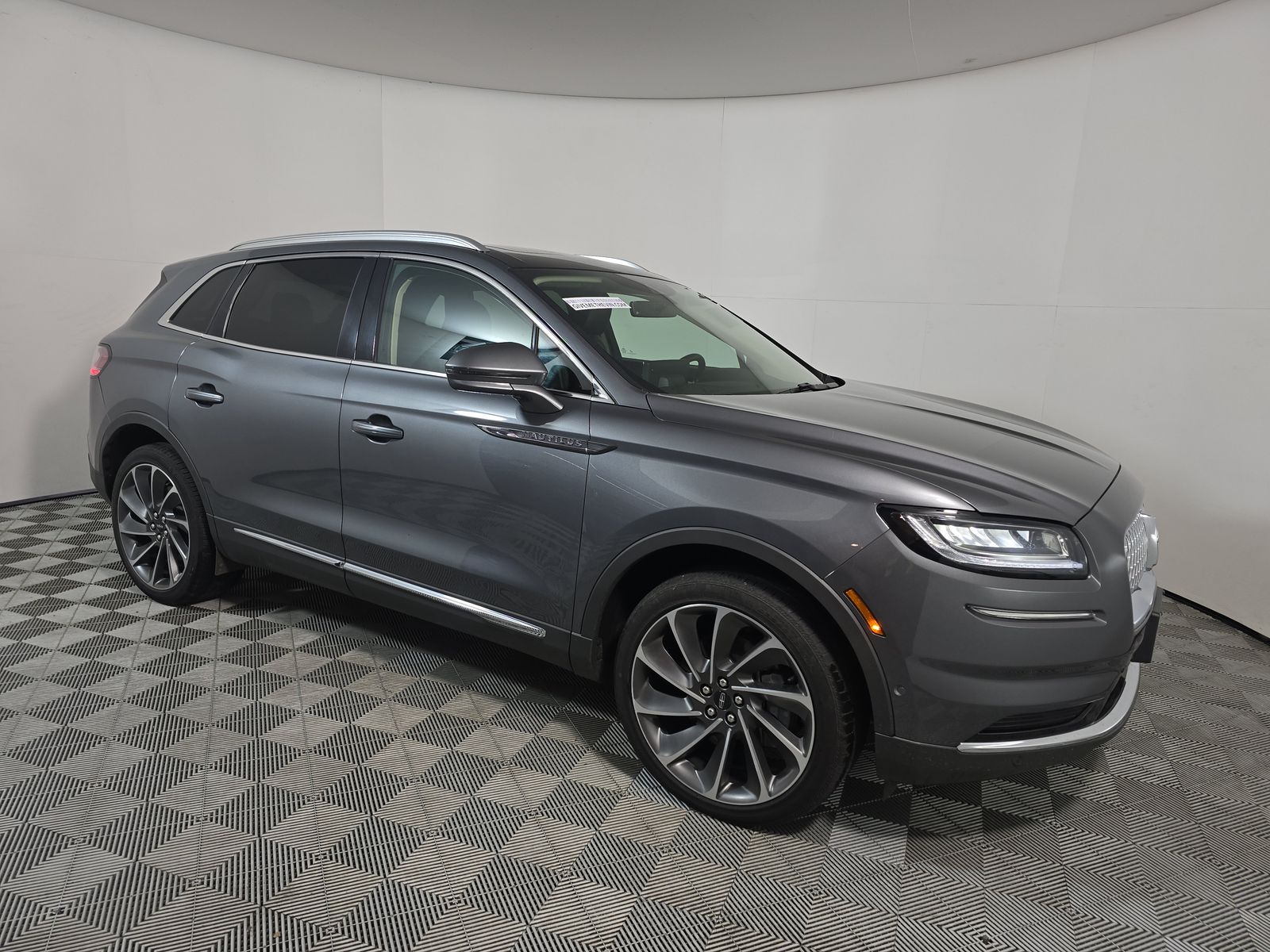 2022 Lincoln Nautilus Reserve AWD
