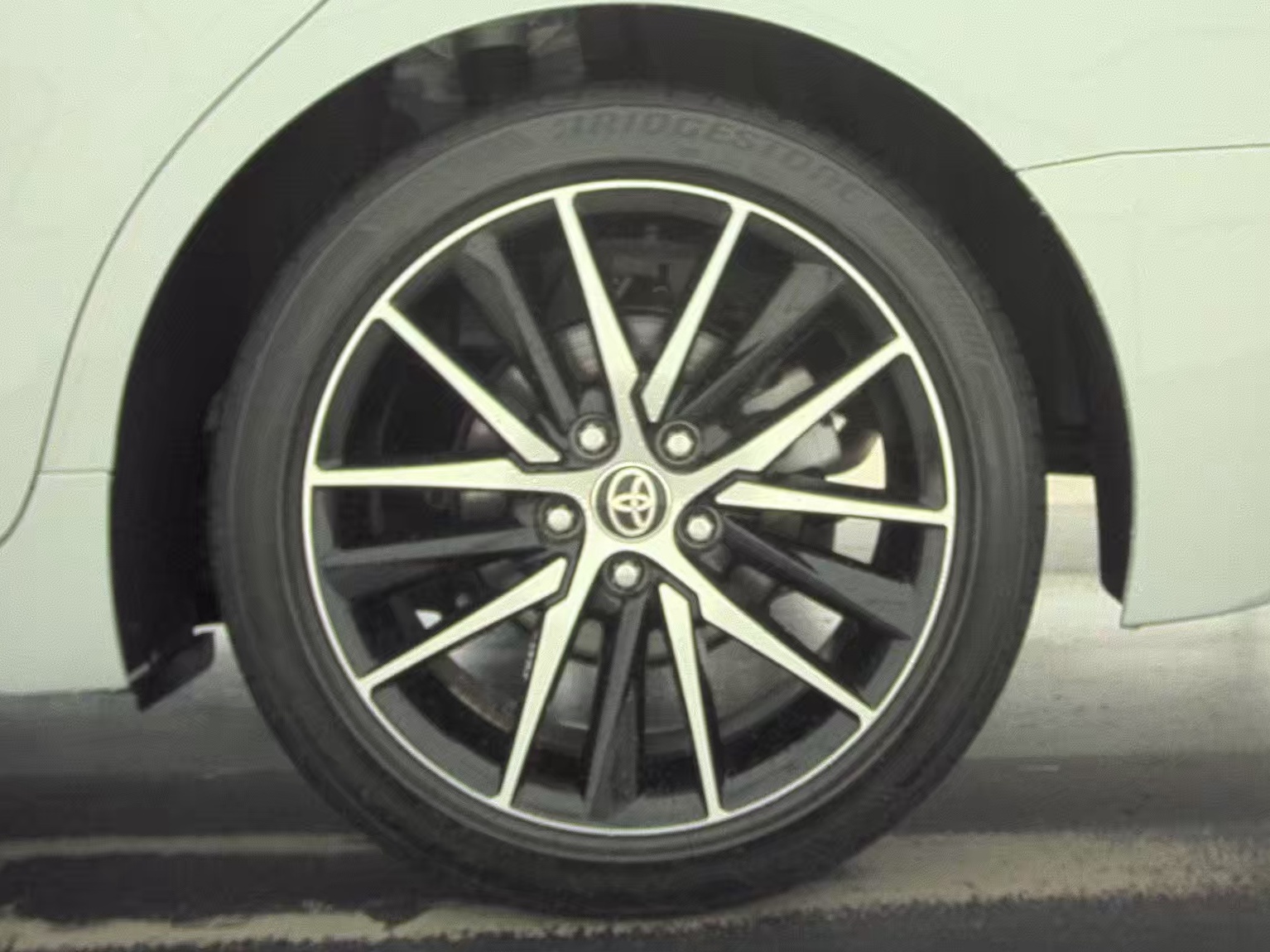 2023 Toyota Camry SE FWD