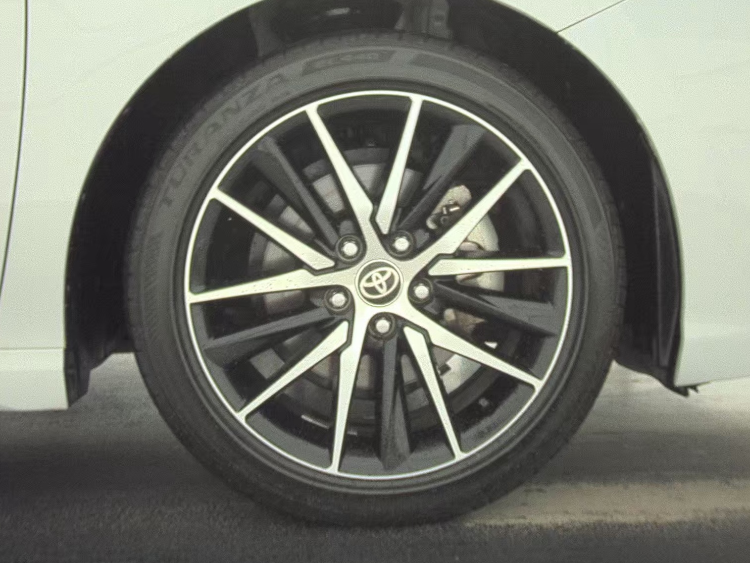 2023 Toyota Camry SE FWD