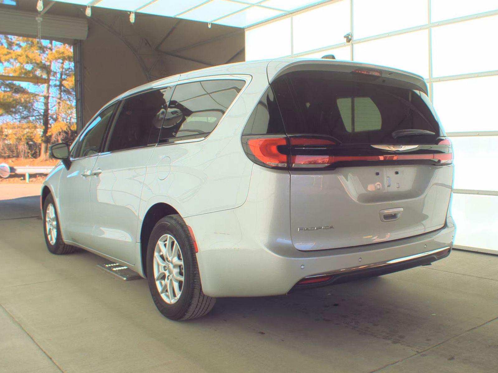 2024 Chrysler Pacifica Touring L FWD