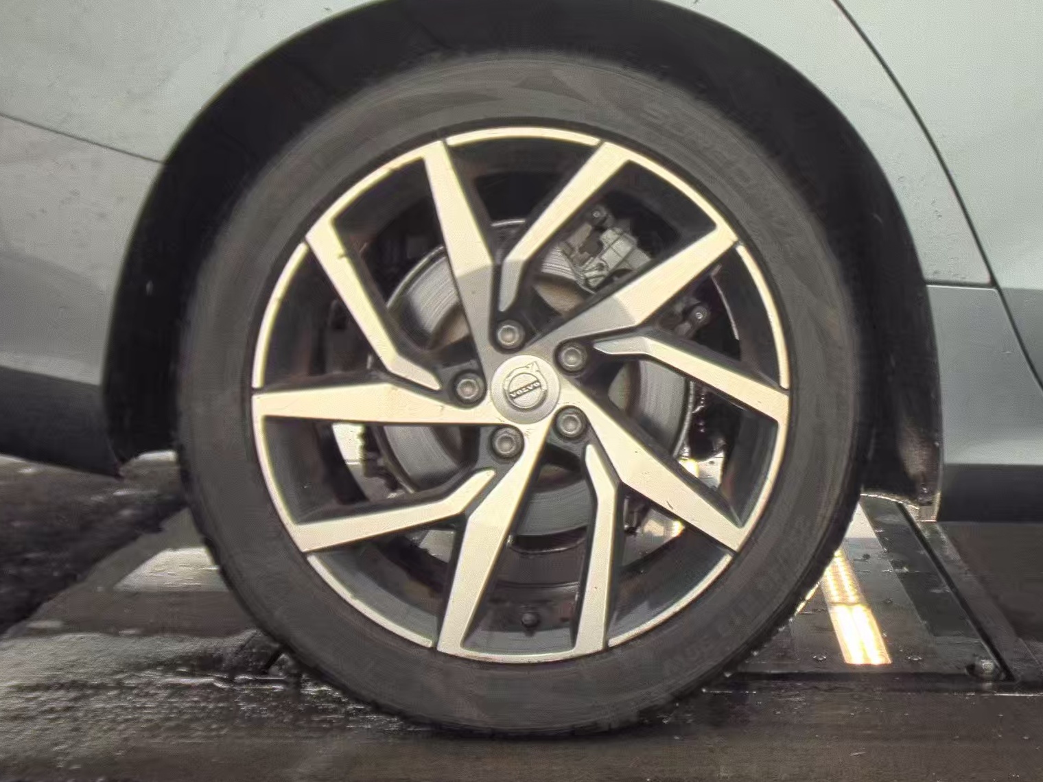 2020 Volvo S60 T5 Momentum FWD