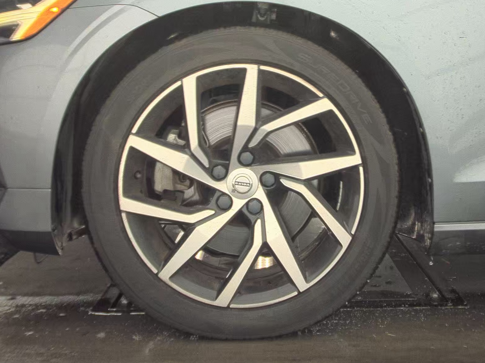 2020 Volvo S60 T5 Momentum FWD