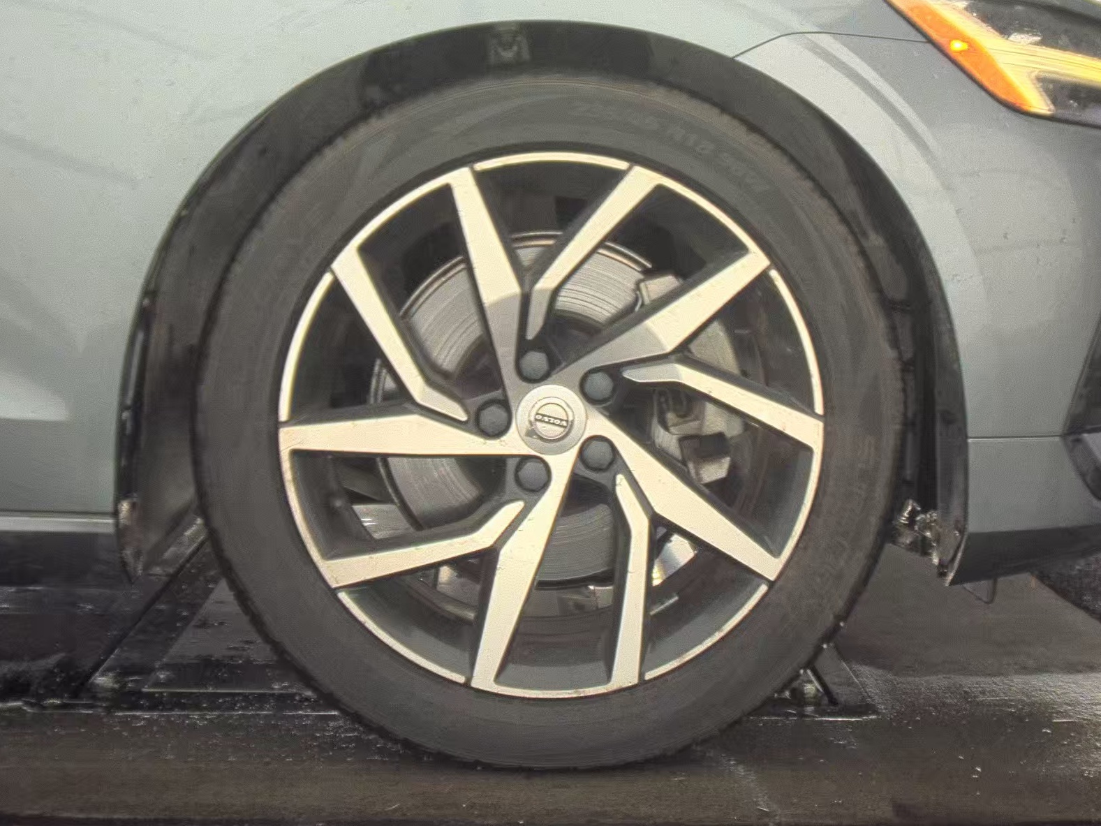 2020 Volvo S60 T5 Momentum FWD