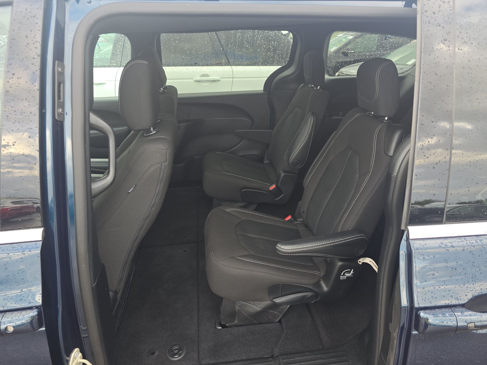 2023 Chrysler Pacifica Touring FWD