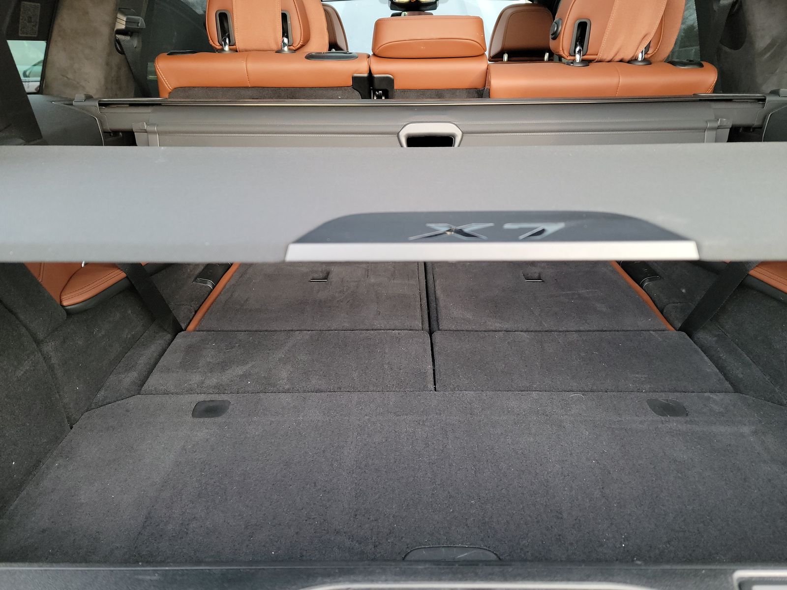 2025 BMW X7 M60i AWD