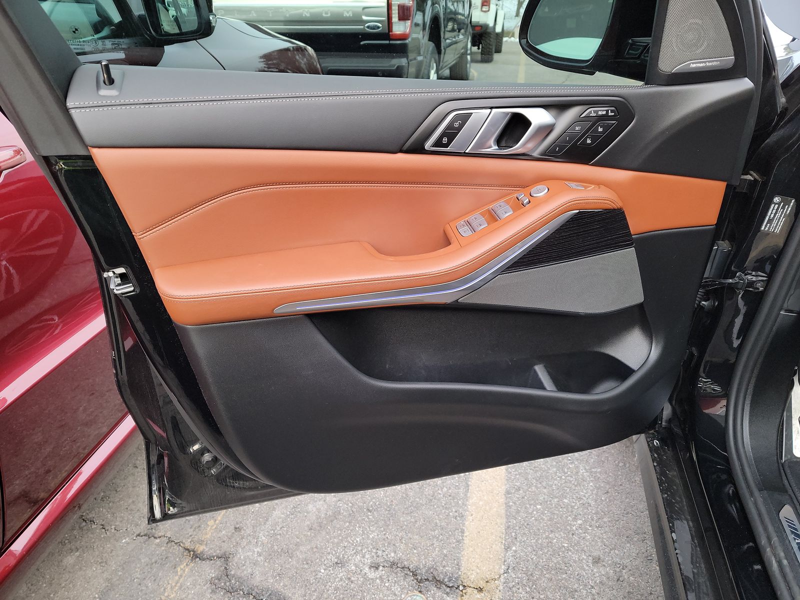 2025 BMW X7 M60i AWD