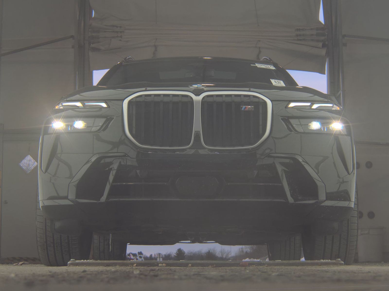 2025 BMW X7 M60i AWD