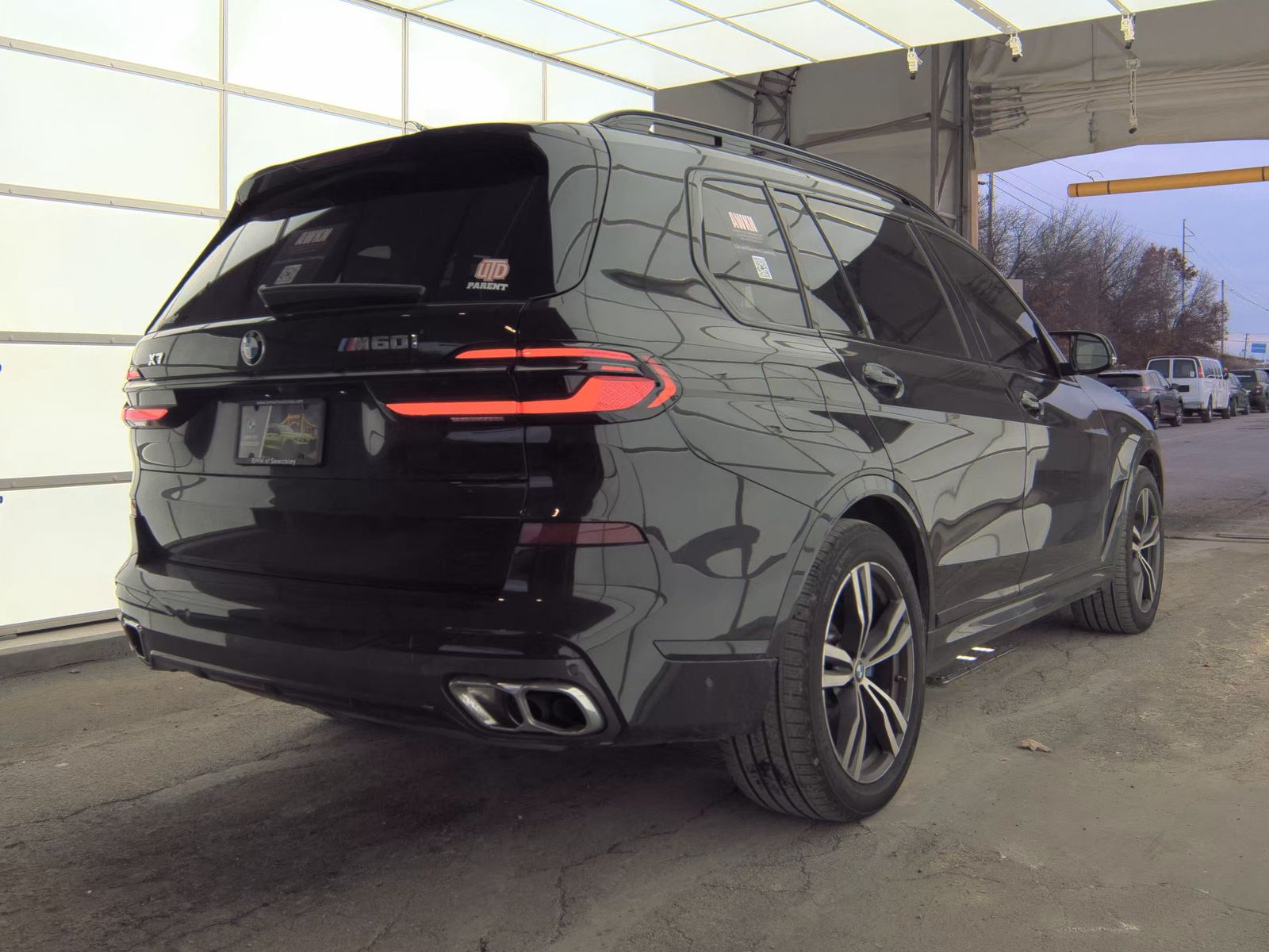 2025 BMW X7 M60i AWD