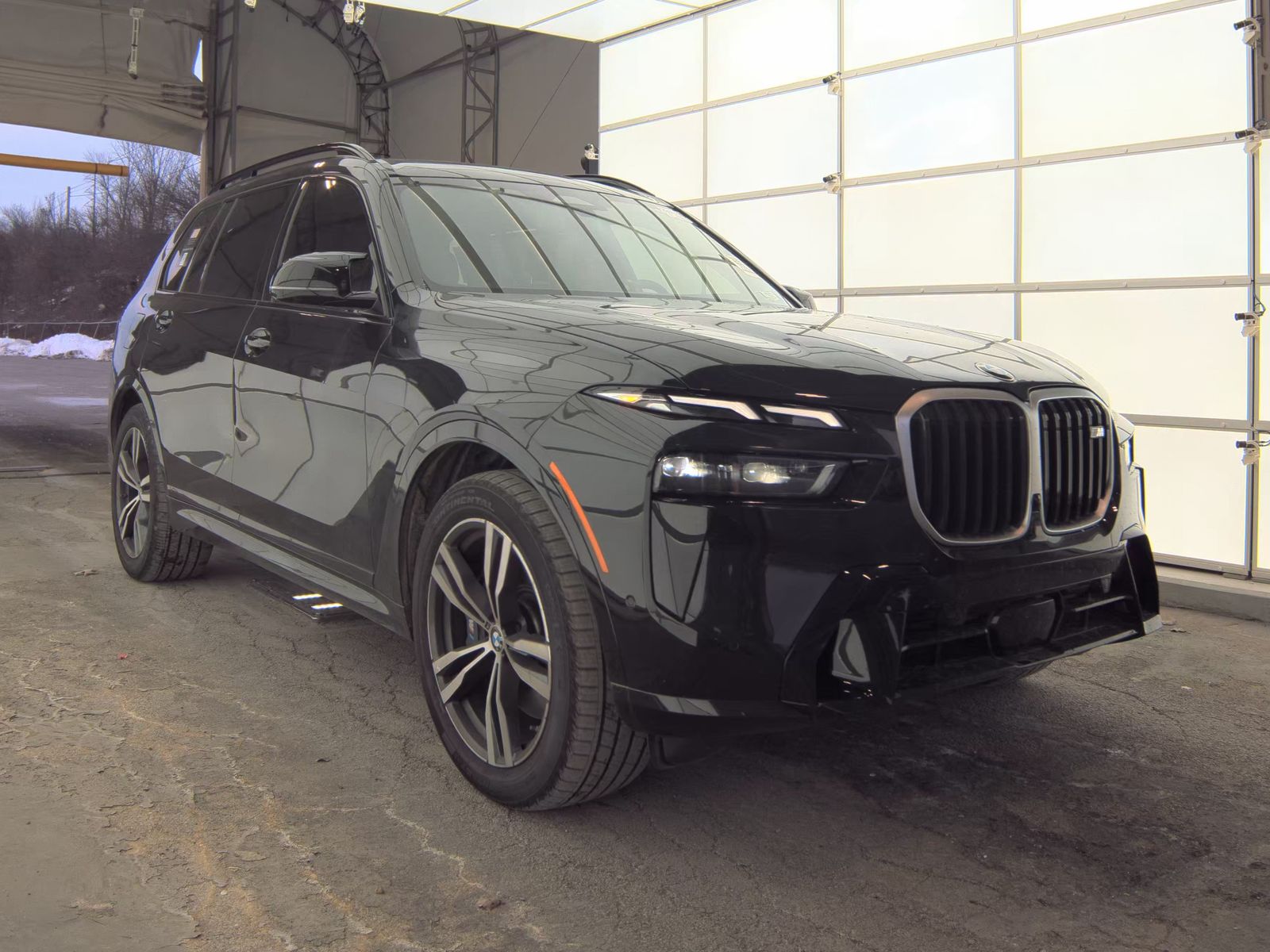2025 BMW X7 M60i AWD