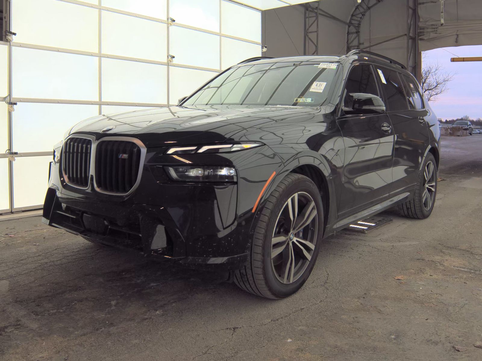2025 BMW X7 M60i AWD