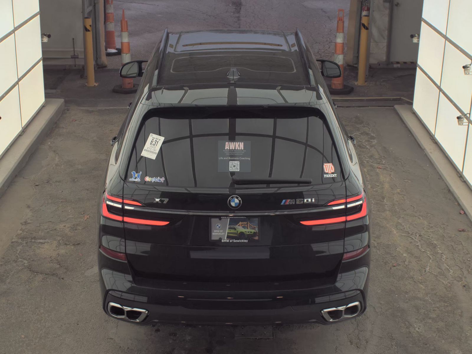 2025 BMW X7 M60i AWD