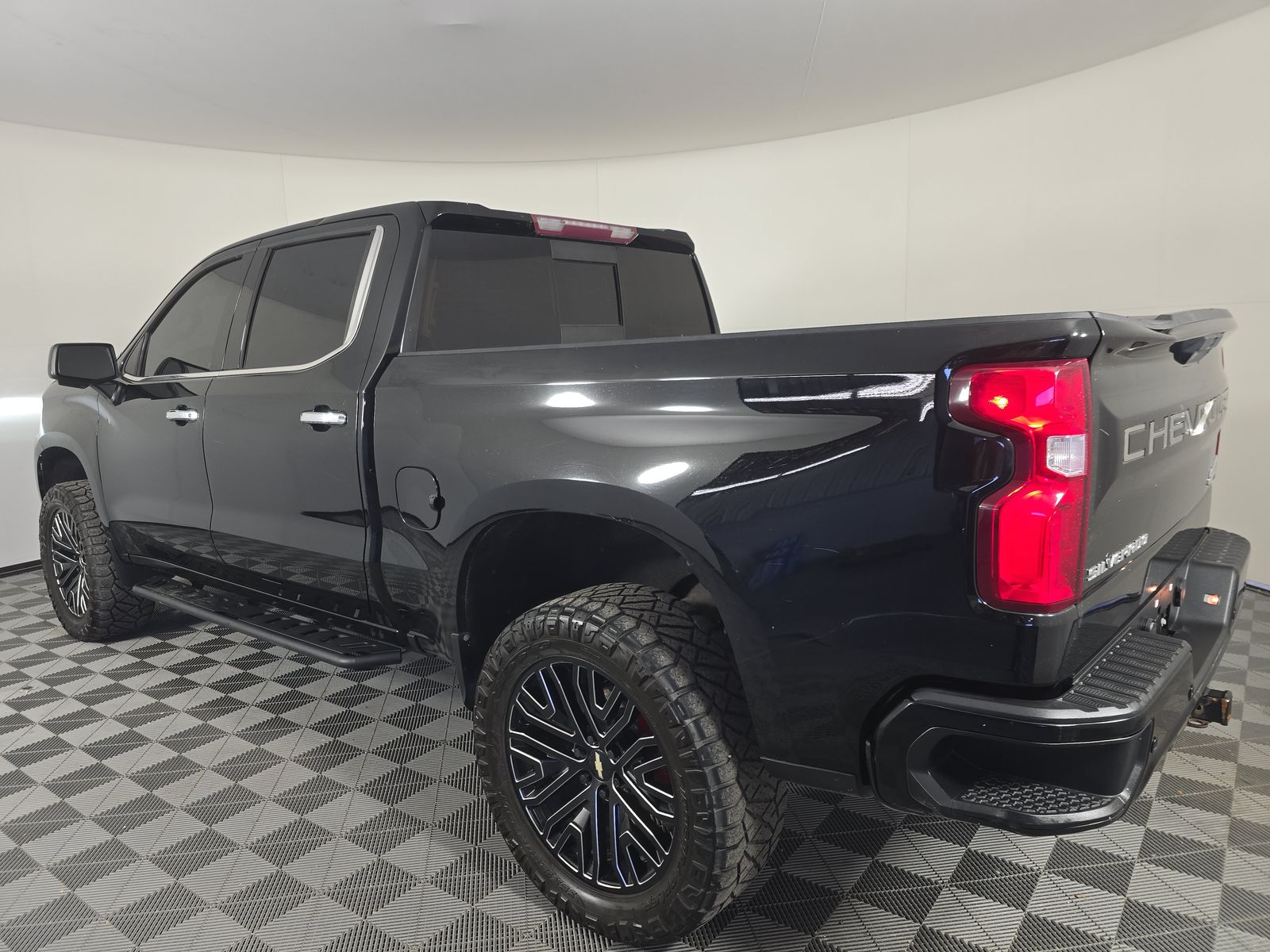 2019 Chevrolet Silverado 1500 High Country AWD