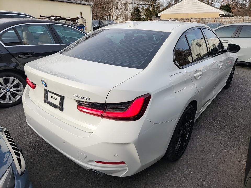 2023 BMW 3 Series 330i xDrive AWD