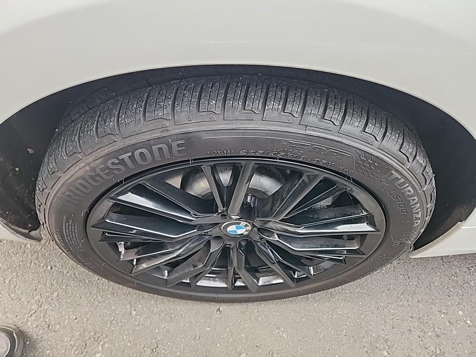 2023 BMW 3 Series 330i xDrive AWD