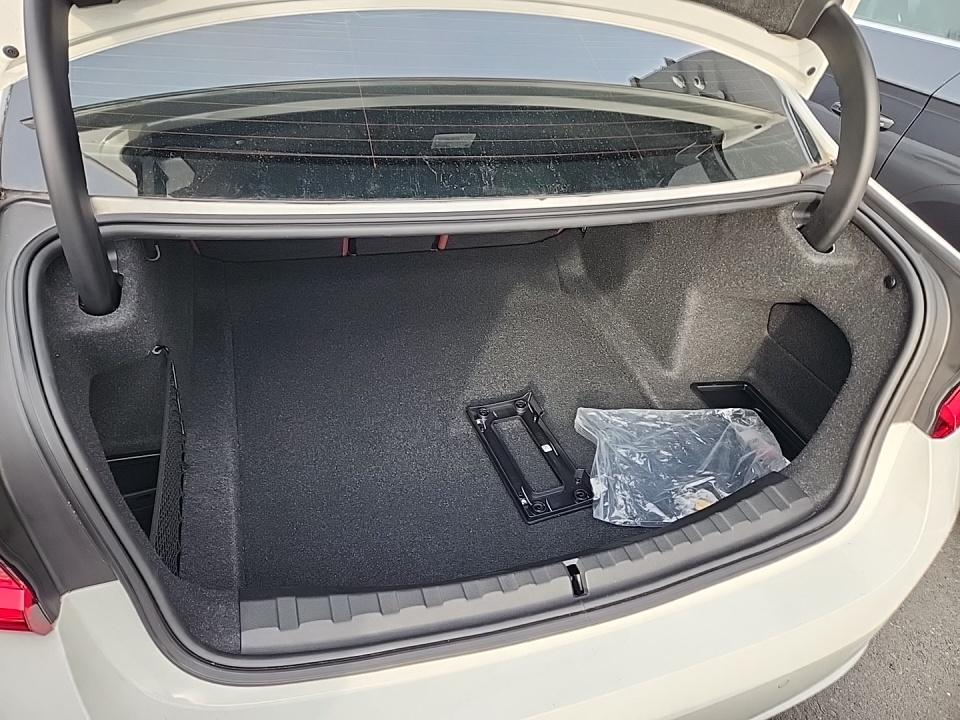 2023 BMW 3 Series 330i xDrive AWD