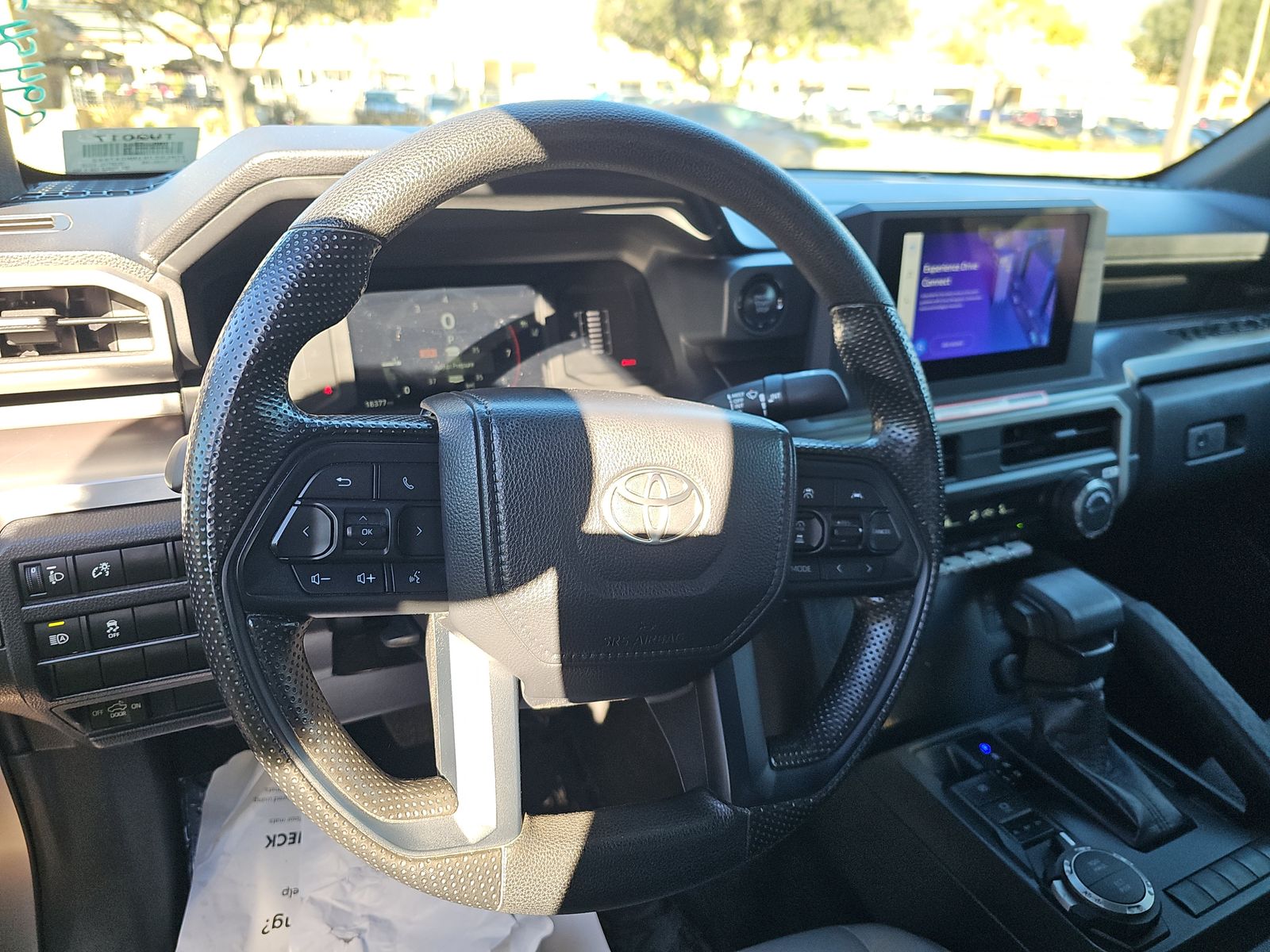 2024 Toyota Tacoma SR5 AWD