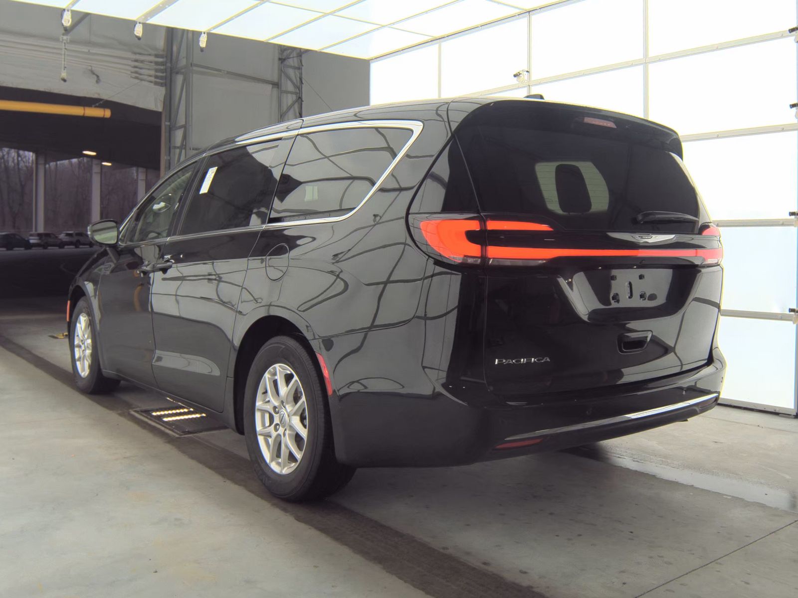 2024 Chrysler Pacifica Touring L FWD