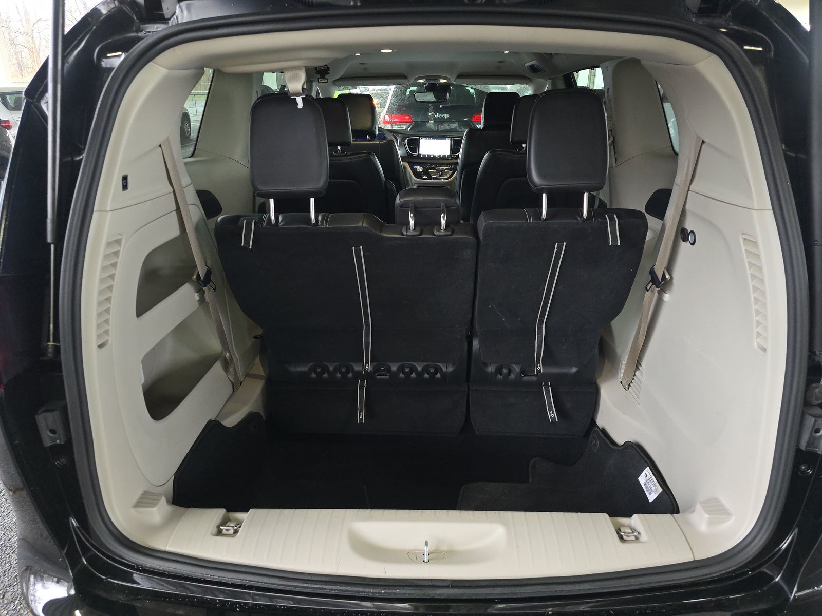 2024 Chrysler Pacifica Touring L FWD