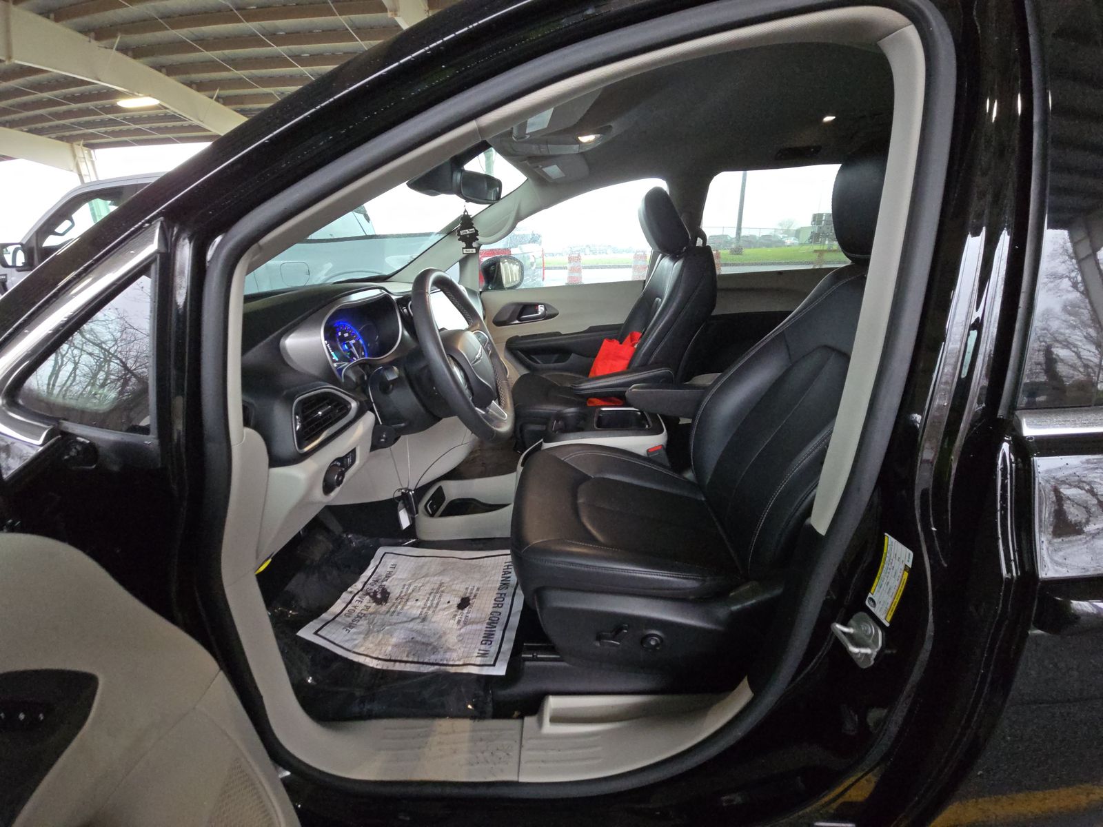 2024 Chrysler Pacifica Touring L FWD