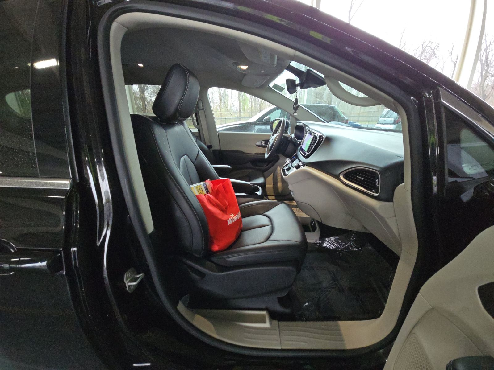 2024 Chrysler Pacifica Touring L FWD