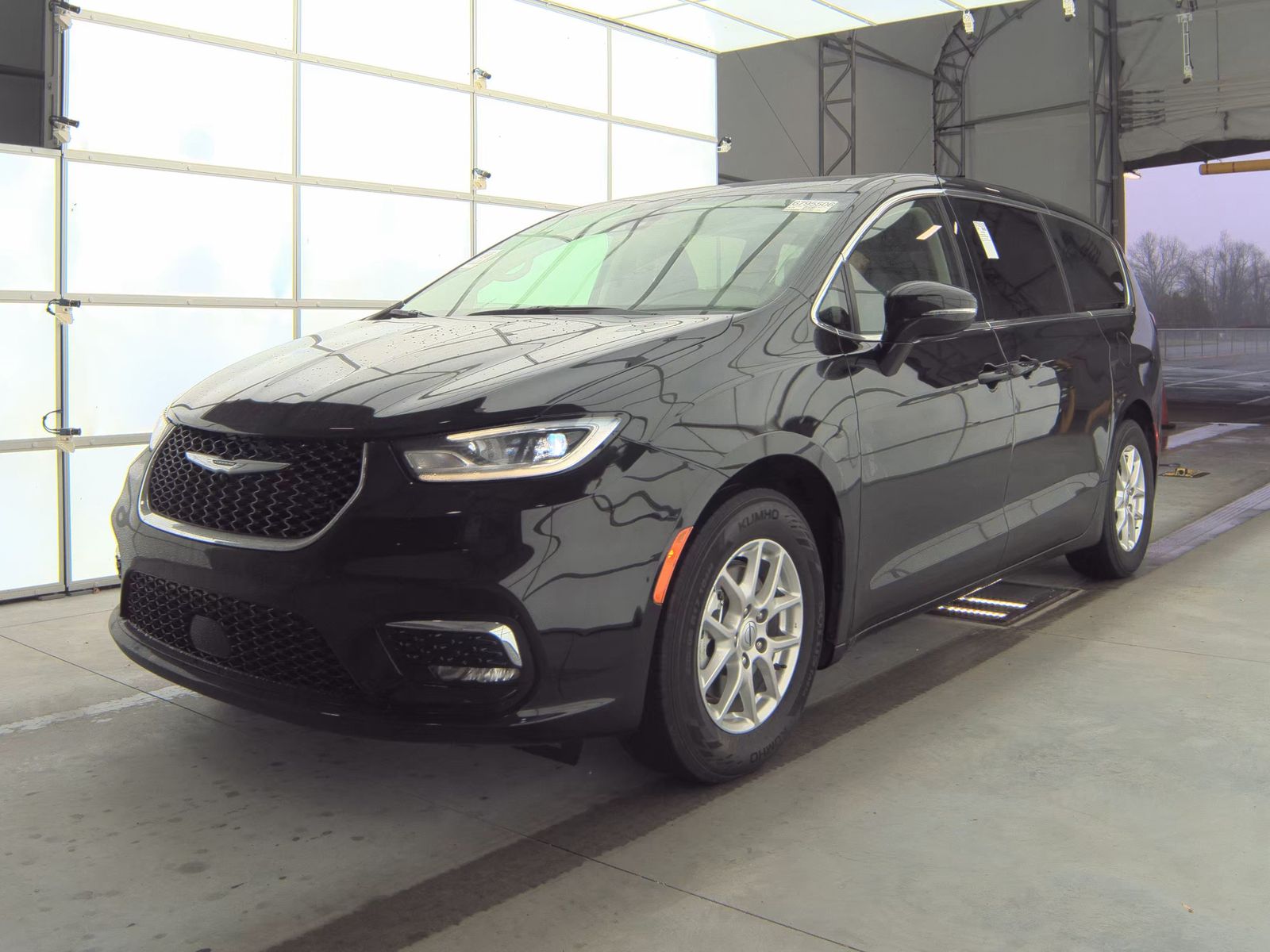 2024 Chrysler Pacifica Touring L FWD