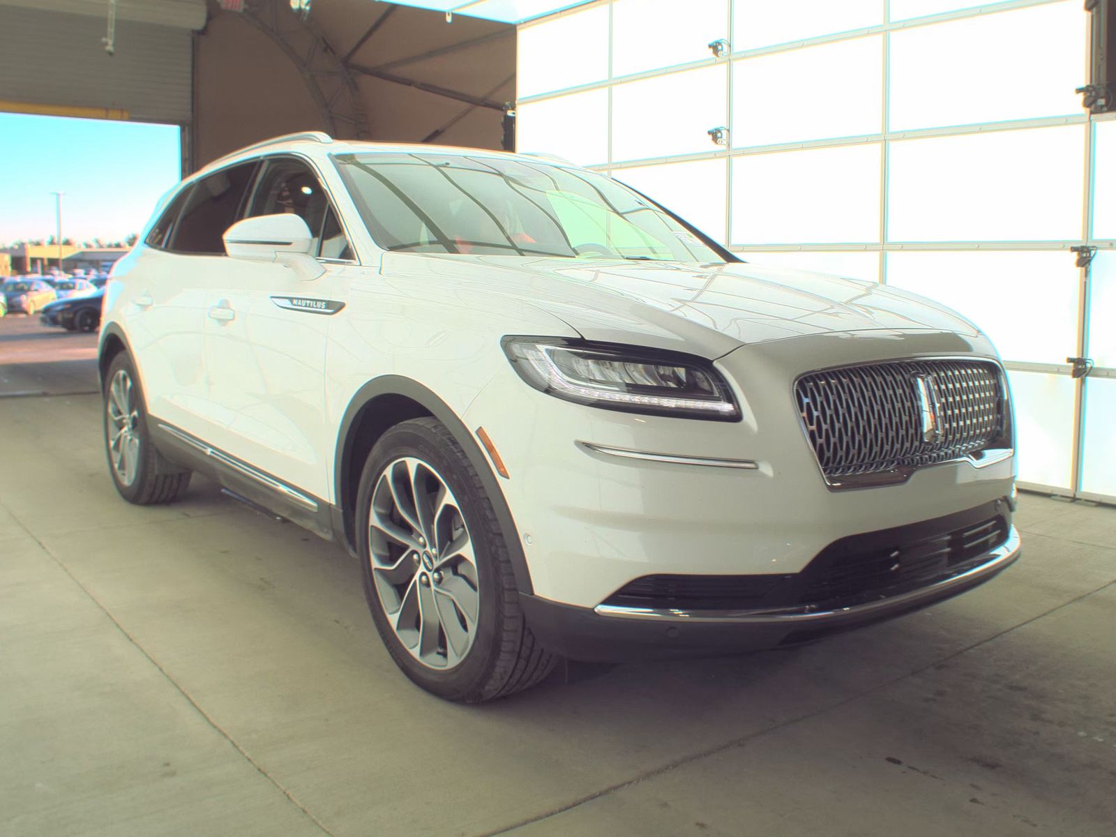 2023 Lincoln Nautilus Reserve FWD