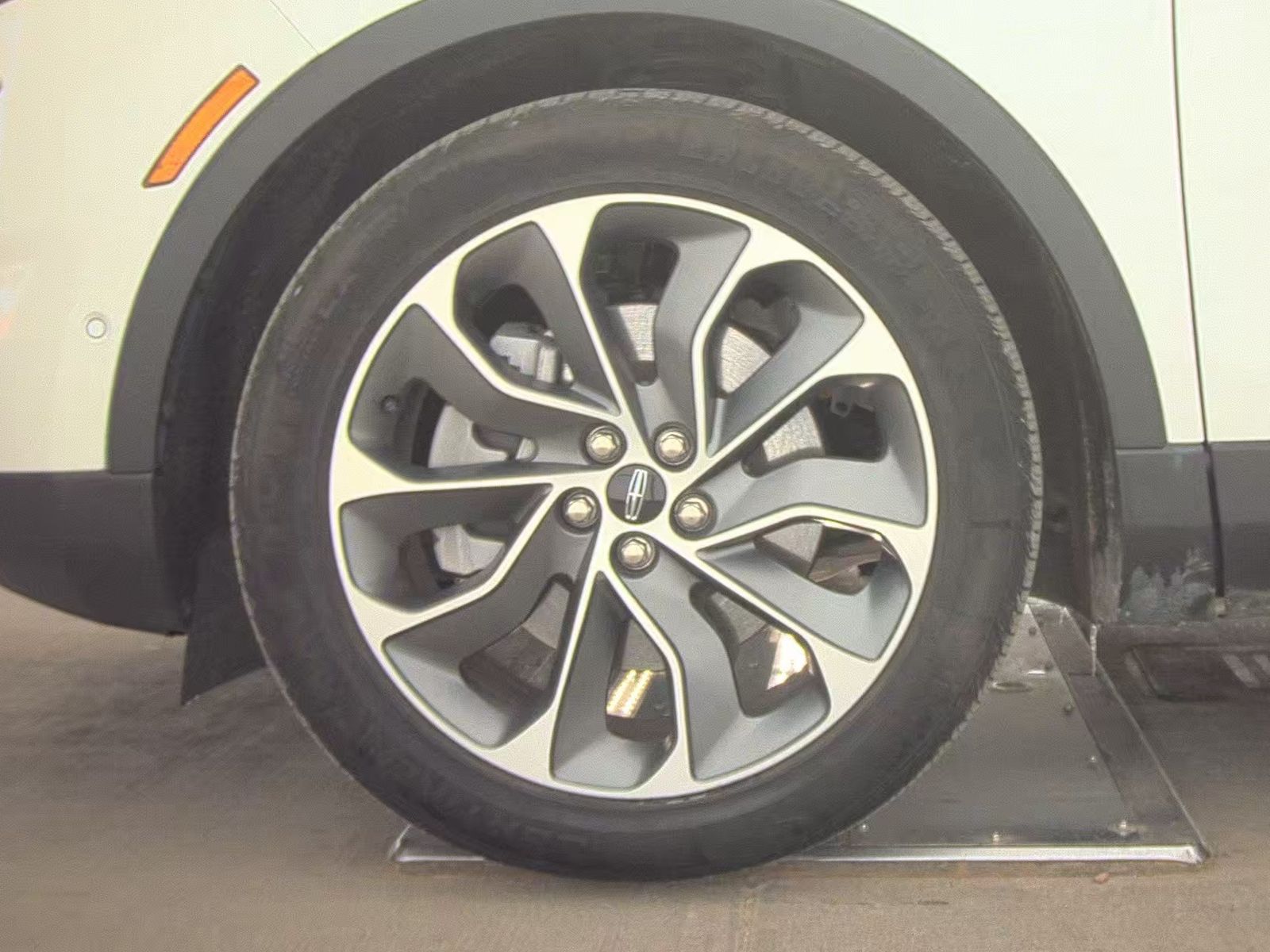 2023 Lincoln Nautilus Reserve FWD