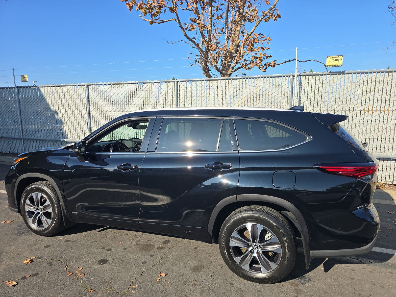 2022 Toyota Highlander Hybrid XLE AWD