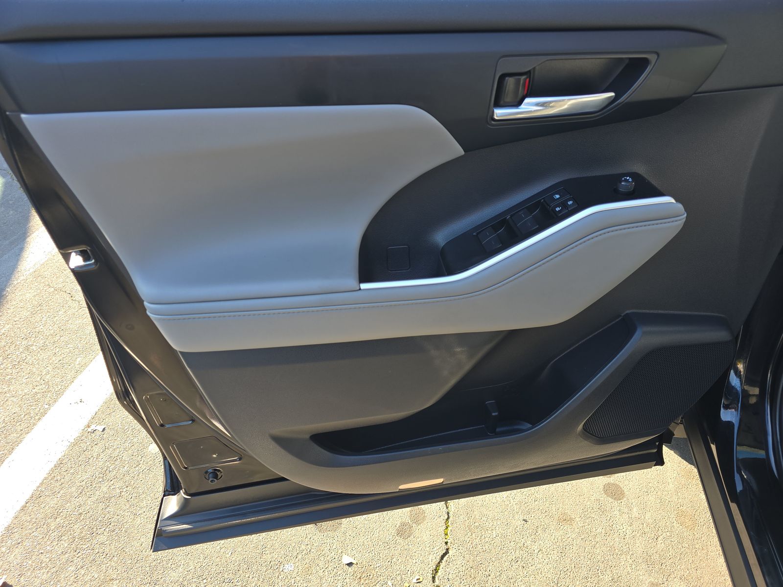 2022 Toyota Highlander Hybrid XLE AWD