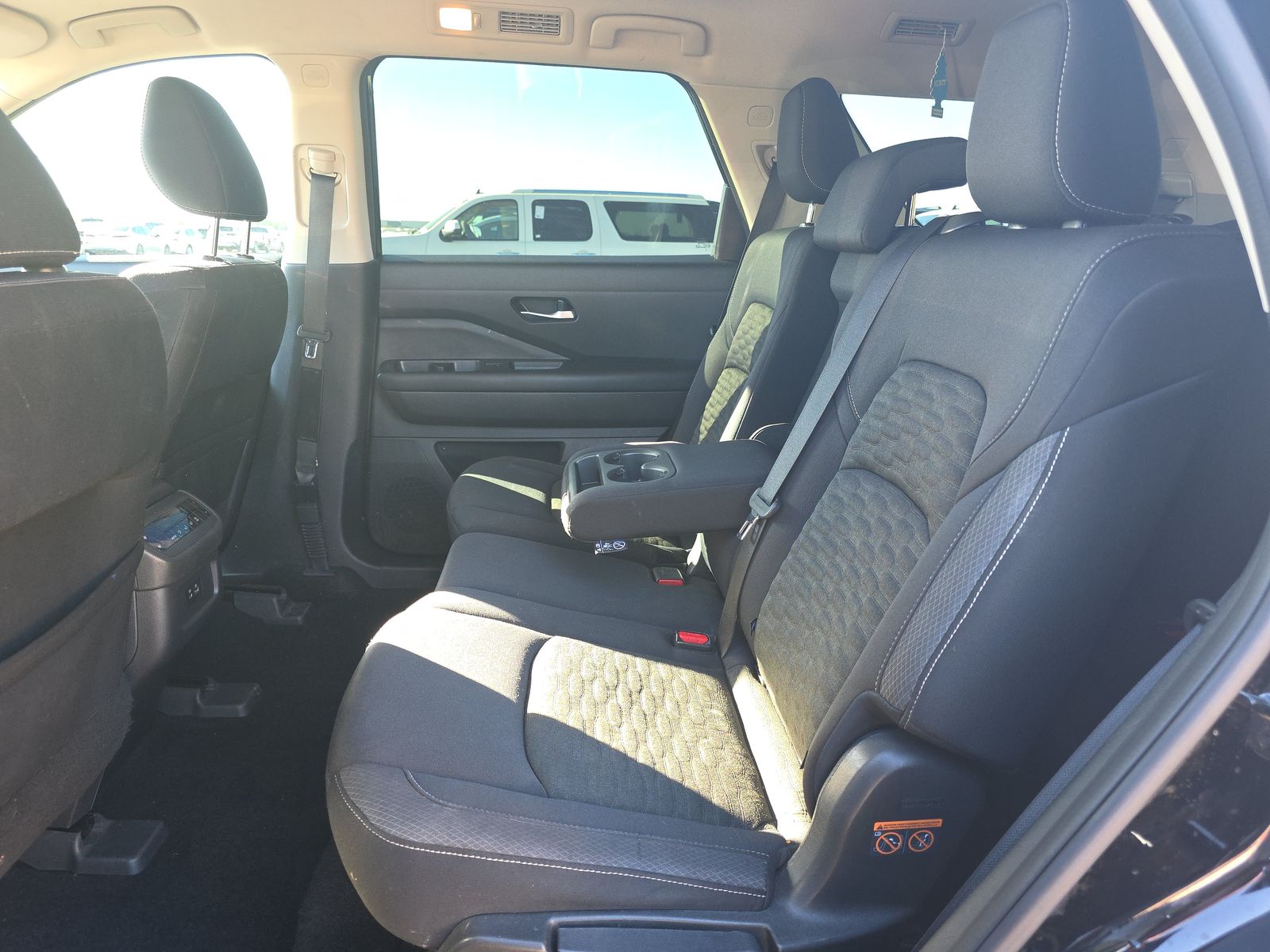 2022 Nissan Pathfinder SV AWD