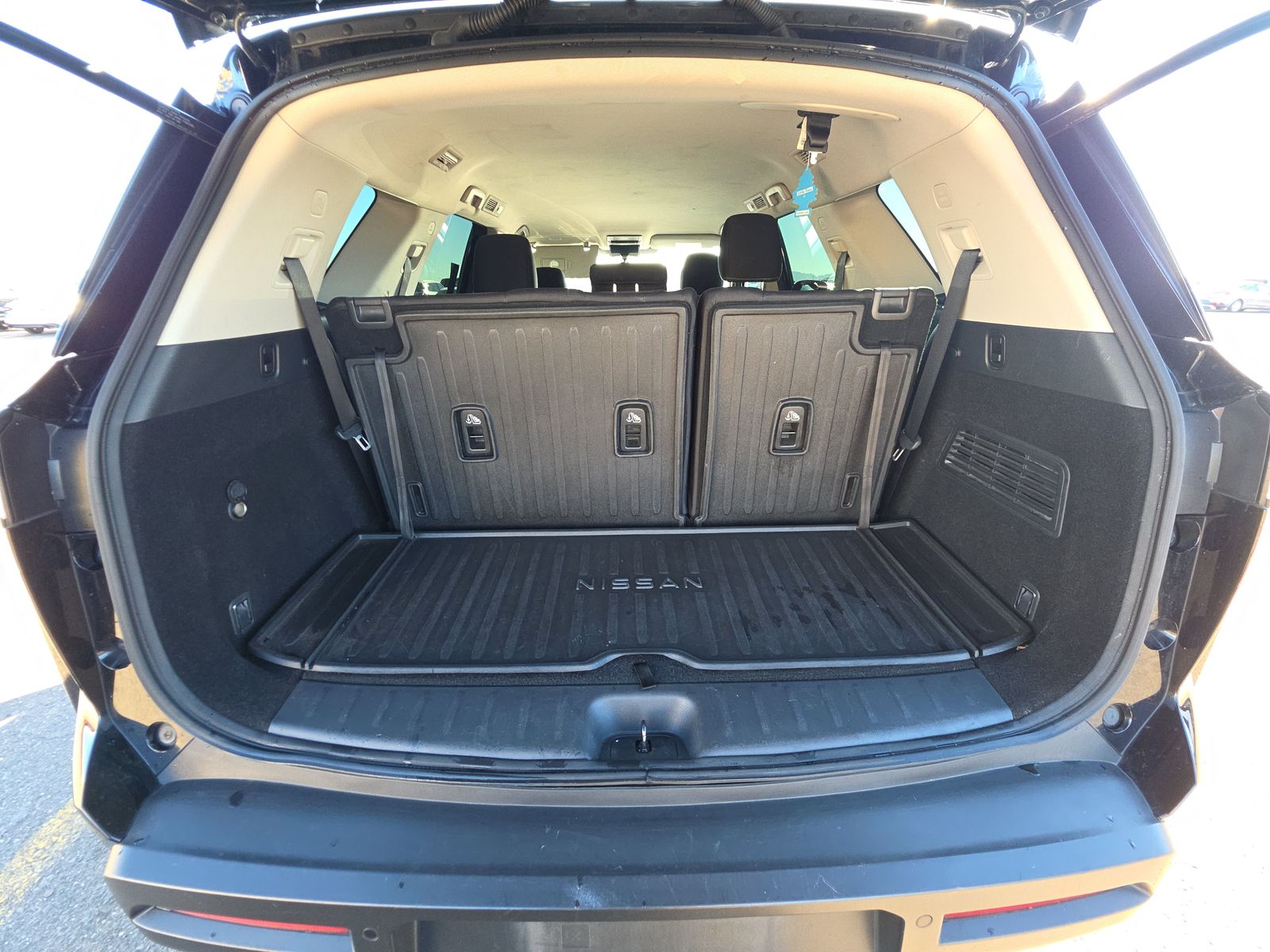 2022 Nissan Pathfinder SV AWD