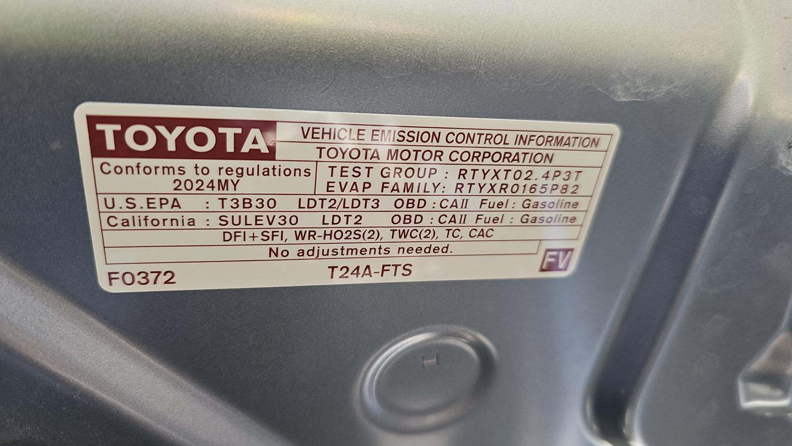 2024 Toyota Tacoma SR5 AWD