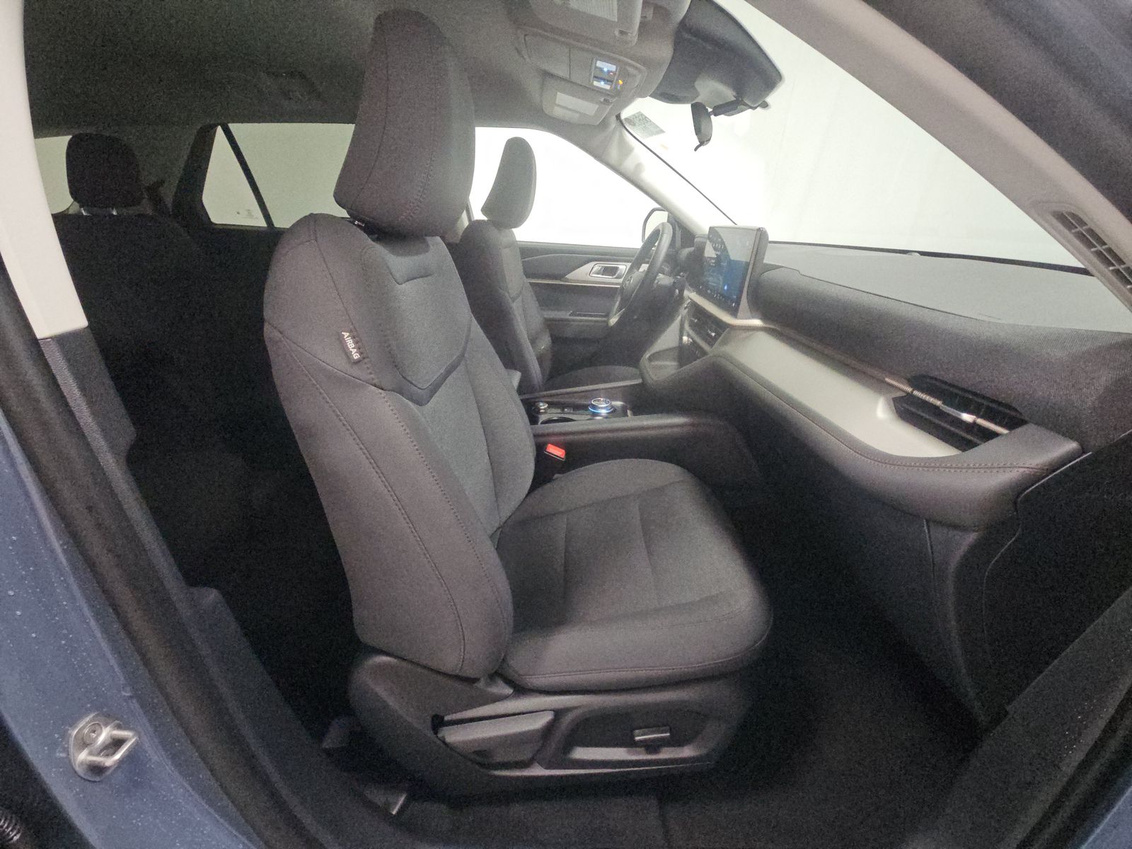 2025 Ford Explorer Active RWD